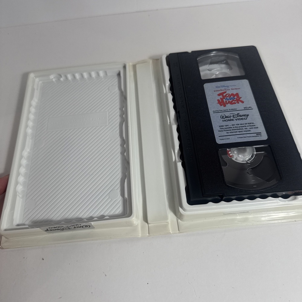 Disney Tom and Huck VHS Tape  Clamshell Demo‎ / Screener - Picture 2 of 5